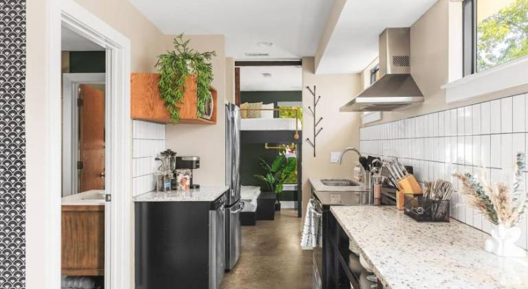 Vacation home with terrace — photo 4