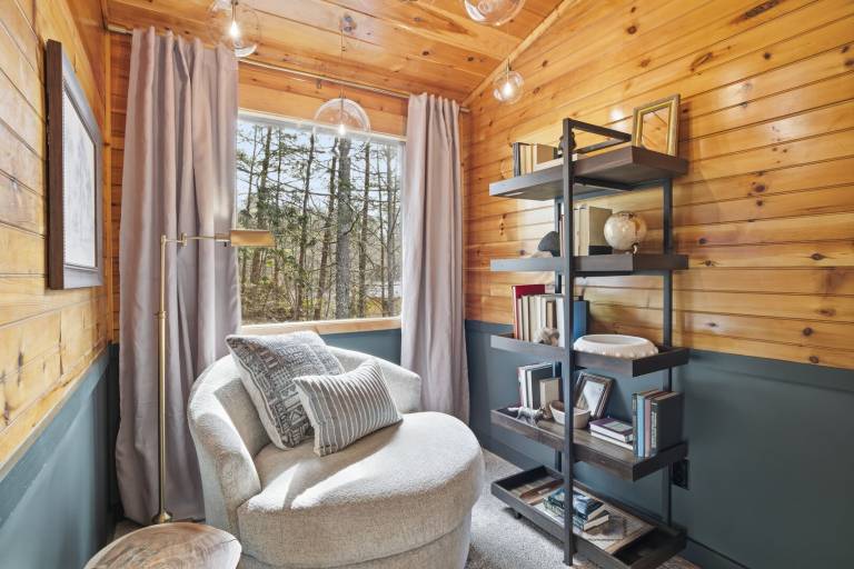 Cabin with terrace, hot tub & BBQ | Mountain view | Suitable for remote work — photo 5
