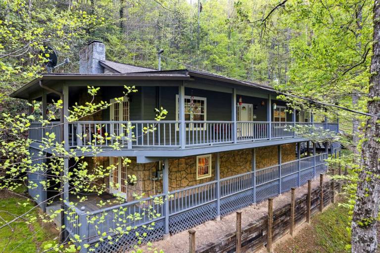 Cabin Wears Valley