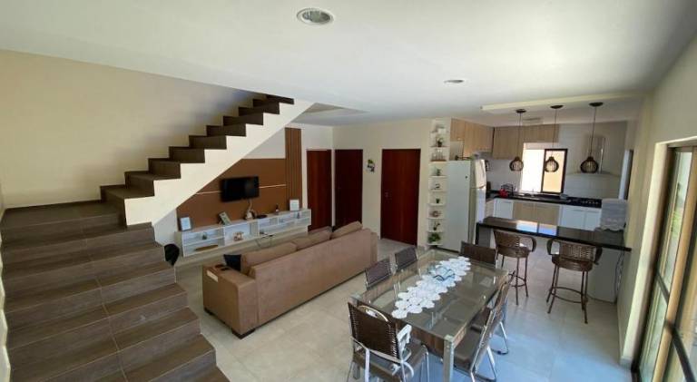Nice vacation home with pool | Pet-friendly — photo 4
