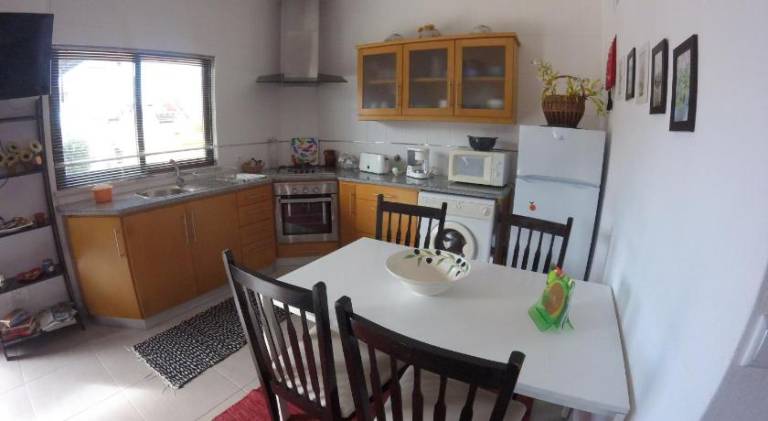 House with barbeque & yard | Beach nearby | Suitable for remote work | Pets are welcome — photo 4
