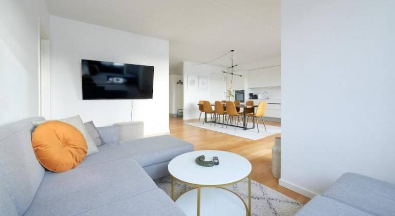 Holiday apartment with 4 rooms for 8 persons — photo 2