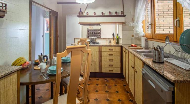 Lovely vacation home with pool | Next to the beach | Pet-friendly — photo 4