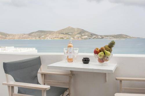 Bed & Breakfast  Paros