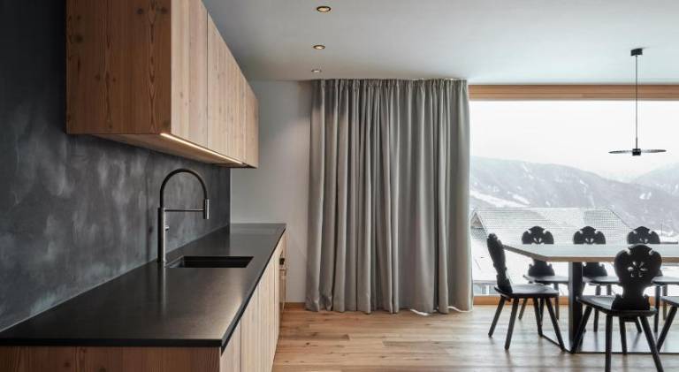 Rental apartment with yard, sauna & pool | Ski nearby | Suitable for remote work | Pets are welcome — photo 4
