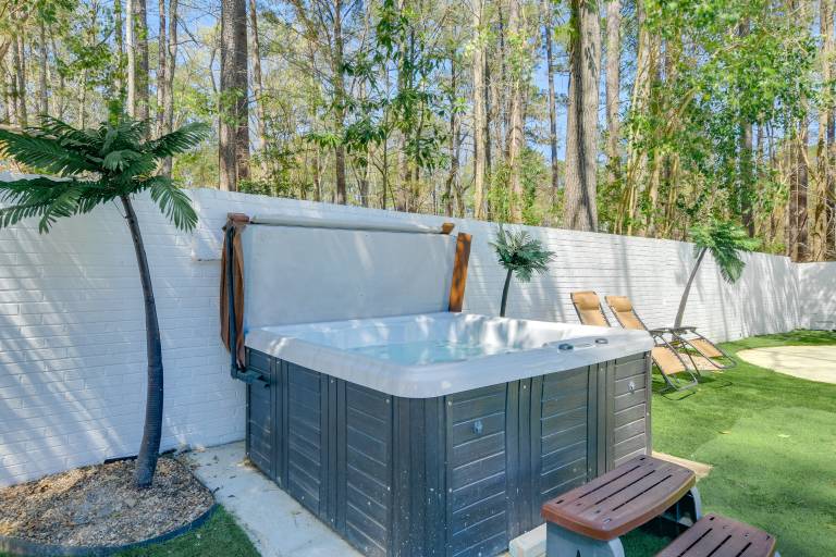 7 Mi to Dtwn Durham: Home w/ Hot Tub & Game Room! — photo 2