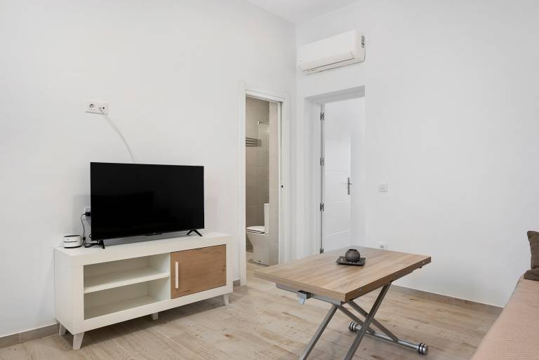 Apartment 'Apartamento Guzmán A' with Private Terrace, Wi-Fi and Air Conditioning — photo 5