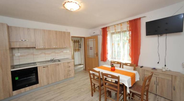 Holiday apartment with 1 room for 4 persons — photo 3