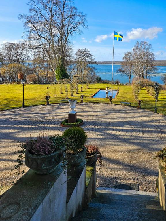 Family-oriented lovely house with yard, barbecue & patio | Sea view | Perfect for remote work | Pets are welcome — photo 3