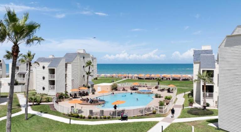 New Stunning Ocean-View Beachfront Resort, Heated Pool! — photo 3