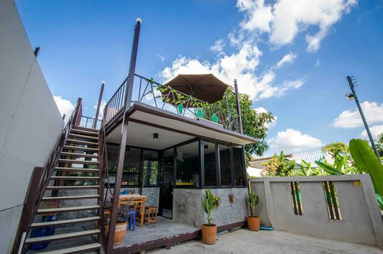The Impress Sisaket