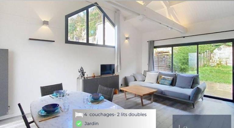 Vacation home with 2 rooms for 4 persons in Poitiers