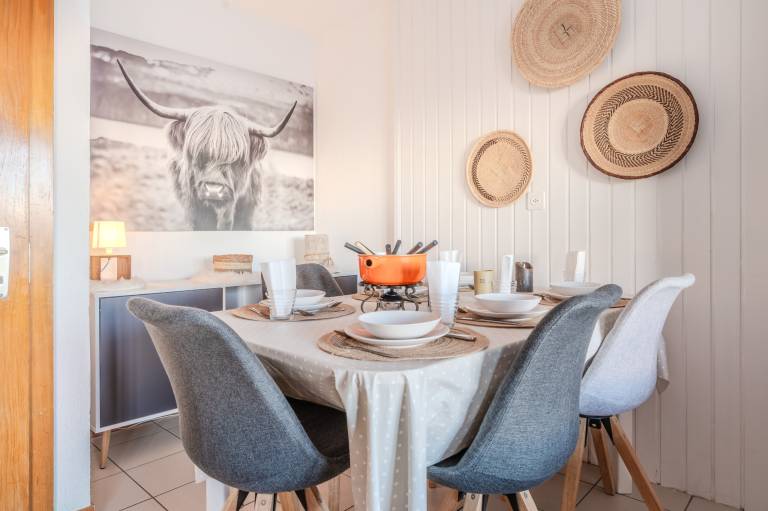 Fully equipped nice rental apartment with terrace & yard | Pets allowed — photo 3