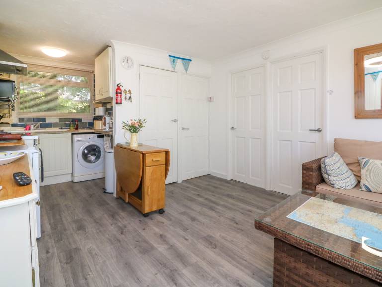 Cottage with garden | Beach view — photo 5