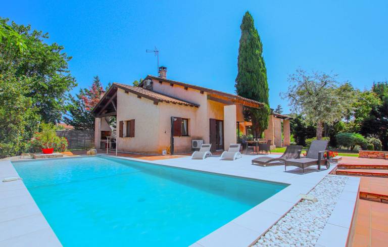 Maison de vacances Meyzieu