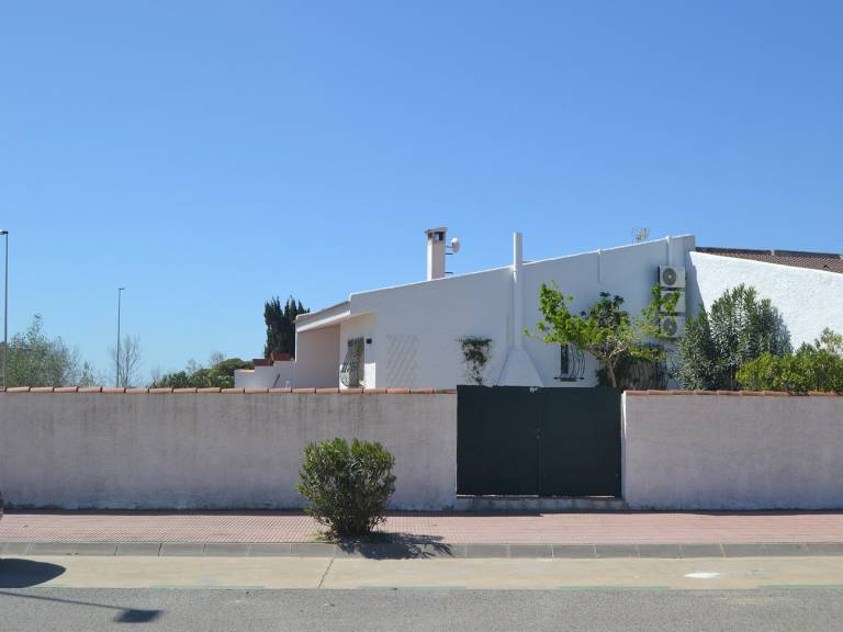 Casa Sant Jaume d'Enveja