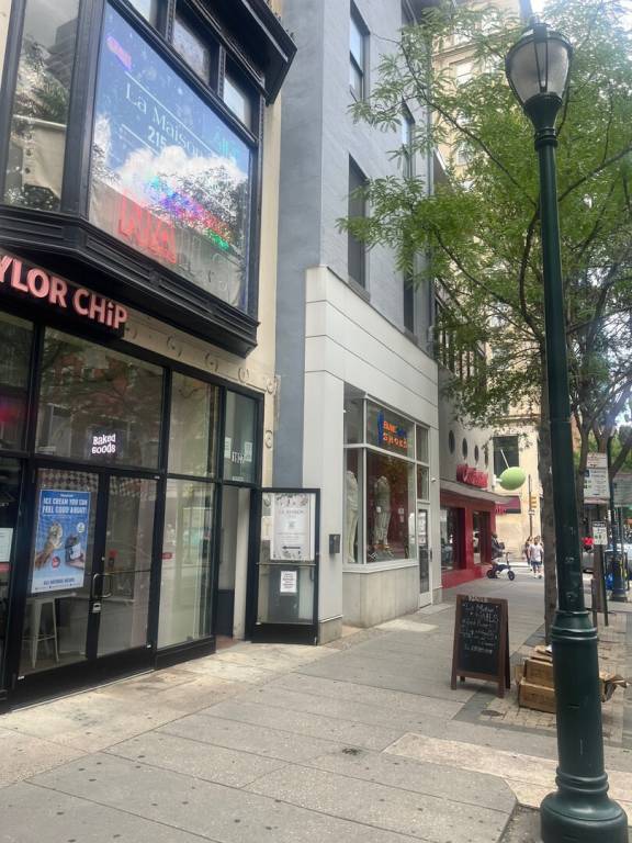 Holiday apartment | Near Love Park — photo 2