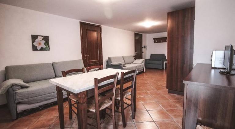 Rental apartment with 1 room for 6 persons — photo 3