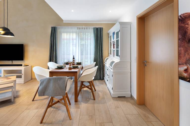 Holiday Apartment "Leben Am Weinberg" with Shared Terrace, Shared Garden & Wi-Fi — photo 4