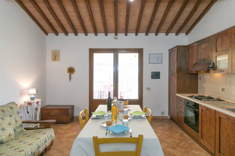 Farmhouse "Il Pino - Tiglio" with Shared Pool, Private Terrace & Wi-Fi — photo 4