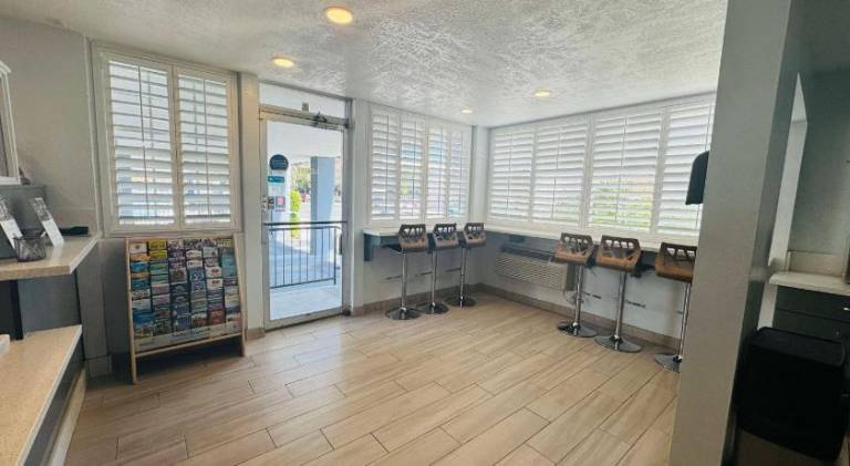 SureStay by Best Western Fresno Central — photo 4