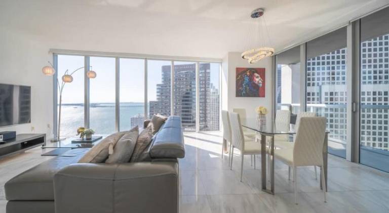 Luxury Ocean View 2BR Corner Unit at W residence — photo 2
