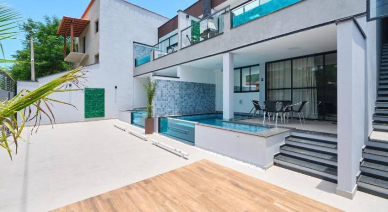 Villa da Serra 2 - Casa com piscinas privativas vidro in Paraty
