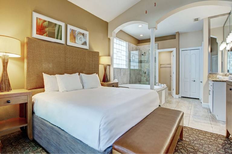 Resort  Emerald Island