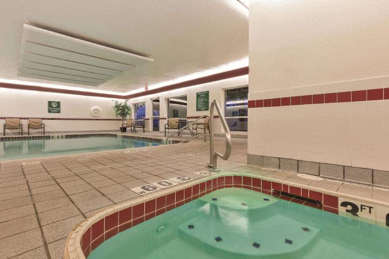La Quinta Inn & Suites by Wyndham Boise Airport — photo 3