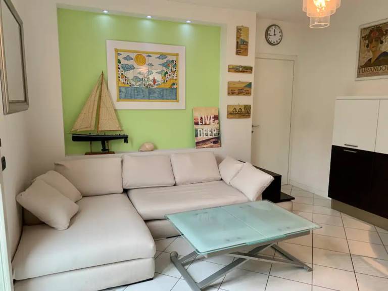 Children-friendly wonderful vacation home with yard & fast internet | Garden view | Close to the beach | Suitable for remote work | Pets are welcome — photo 4