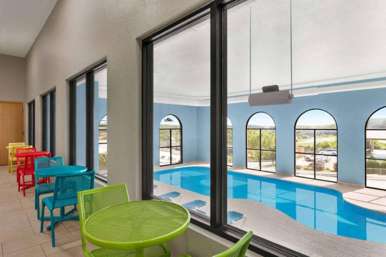 AmericInn by Wyndham Branson & Conference Center — photo 2