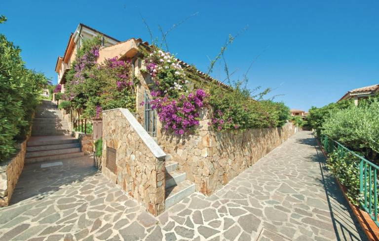Apartment with terrace | Sea view in Golfo Aranci
