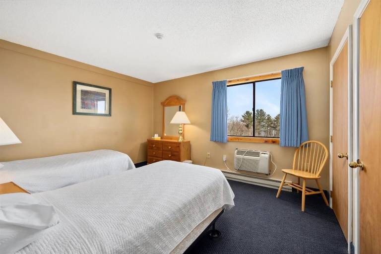 Condo Laconia