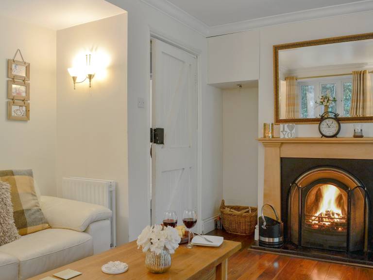 Family-friendly cottage with yard | Pet-friendly — photo 2