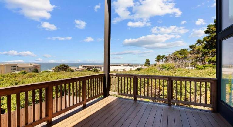 Vacation home | Beach nearby | Good for workation | Dogs allowed — photo 5