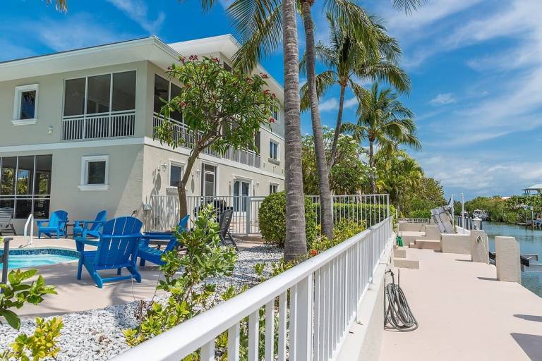Sombrero Beach Beauty 50 Dock Private Pool Home! — photo 3