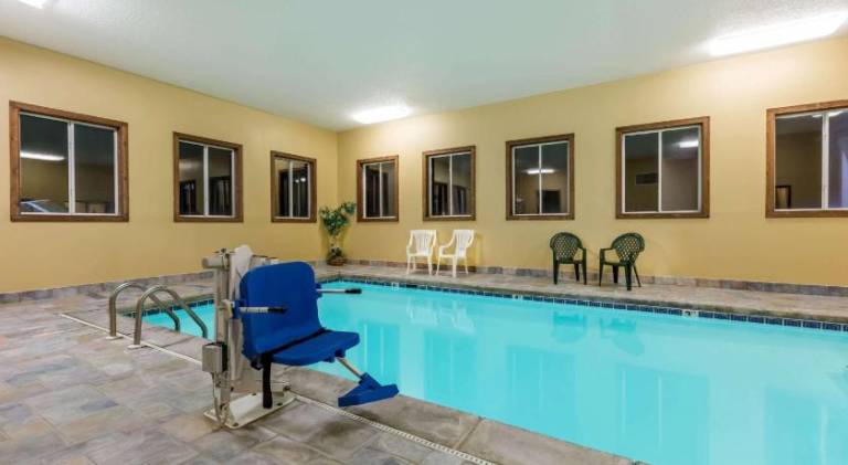 Western Inn & Suite Grinnell IA — photo 2