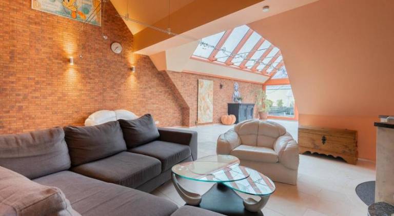 Sonnendurchflutetes 215qm Loft fur 6 Personen in Nuremberg
