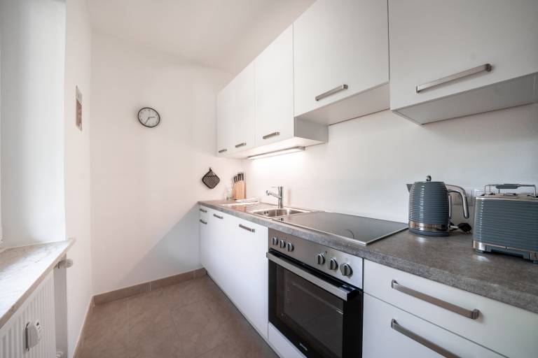 Holiday apartment with yard — photo 3