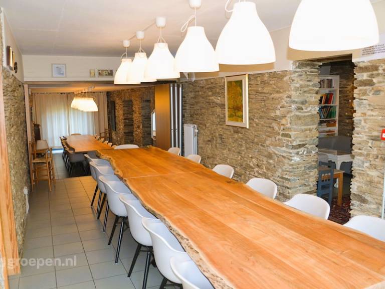 Fully equipped pleasant vacation home with patio & yard | Pets are welcome — photo 5