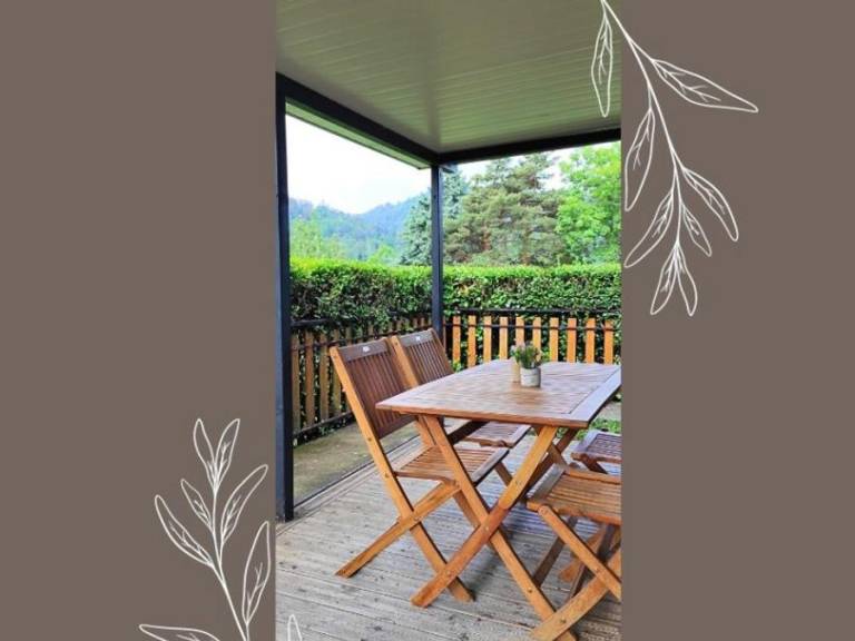 Chalet with pool & patio | Garden view — photo 5