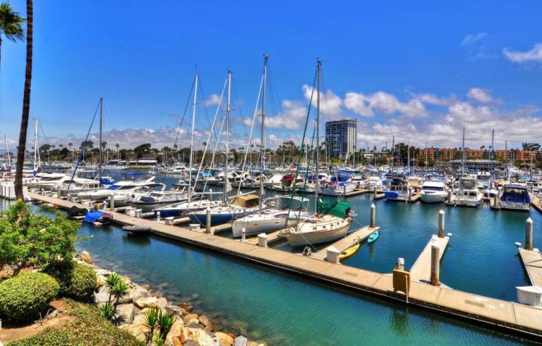 212B Family Friendly Harbor View Steps to the Beach
