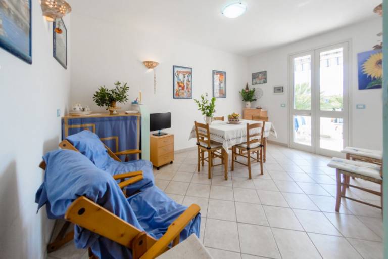 Children-friendly charming rental apartment | Sea view | Dogs allowed — photo 3