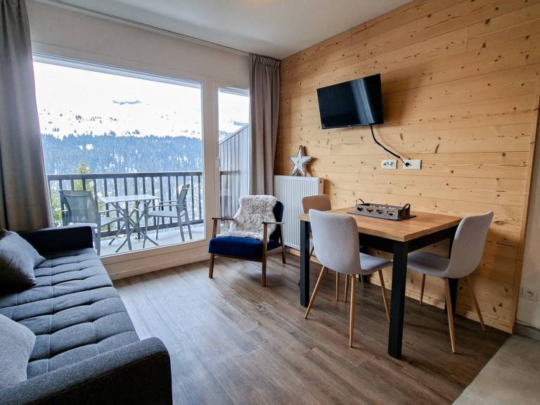 Helle Wohnung im Zentrum von Flaine mit Balkon