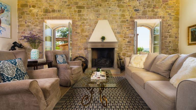 Child-friendly beautiful villa with private pool, patio & BBQ | Pool view | Pet-friendly — photo 3