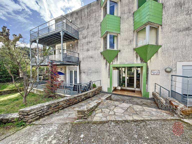 Apartment  Hérépian