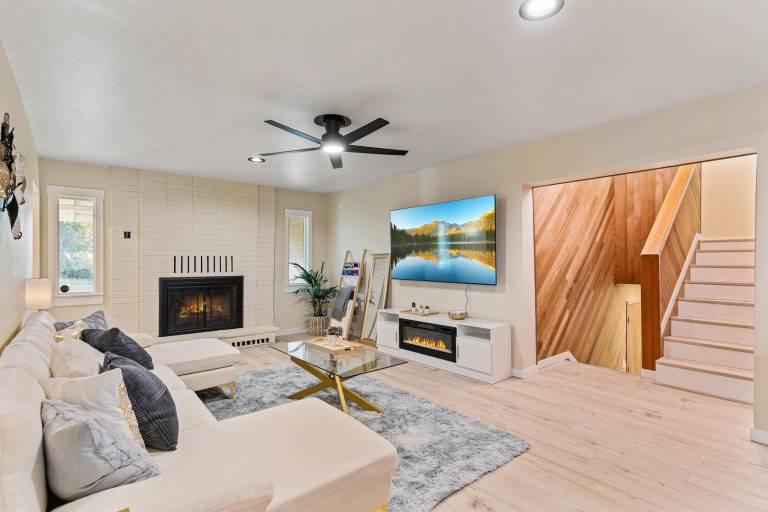 Family-friendly vacation home with patio & garden | Pet-friendly — photo 4