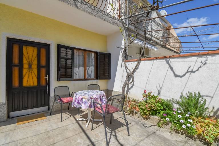 Apartman Gustirna