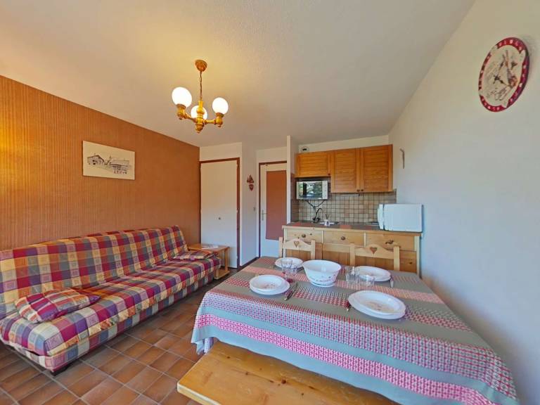 Ground floor studio, 4 pers, ski access, parking — photo 2