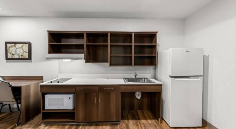 WoodSpring Suites Kansas City Airport — photo 4
